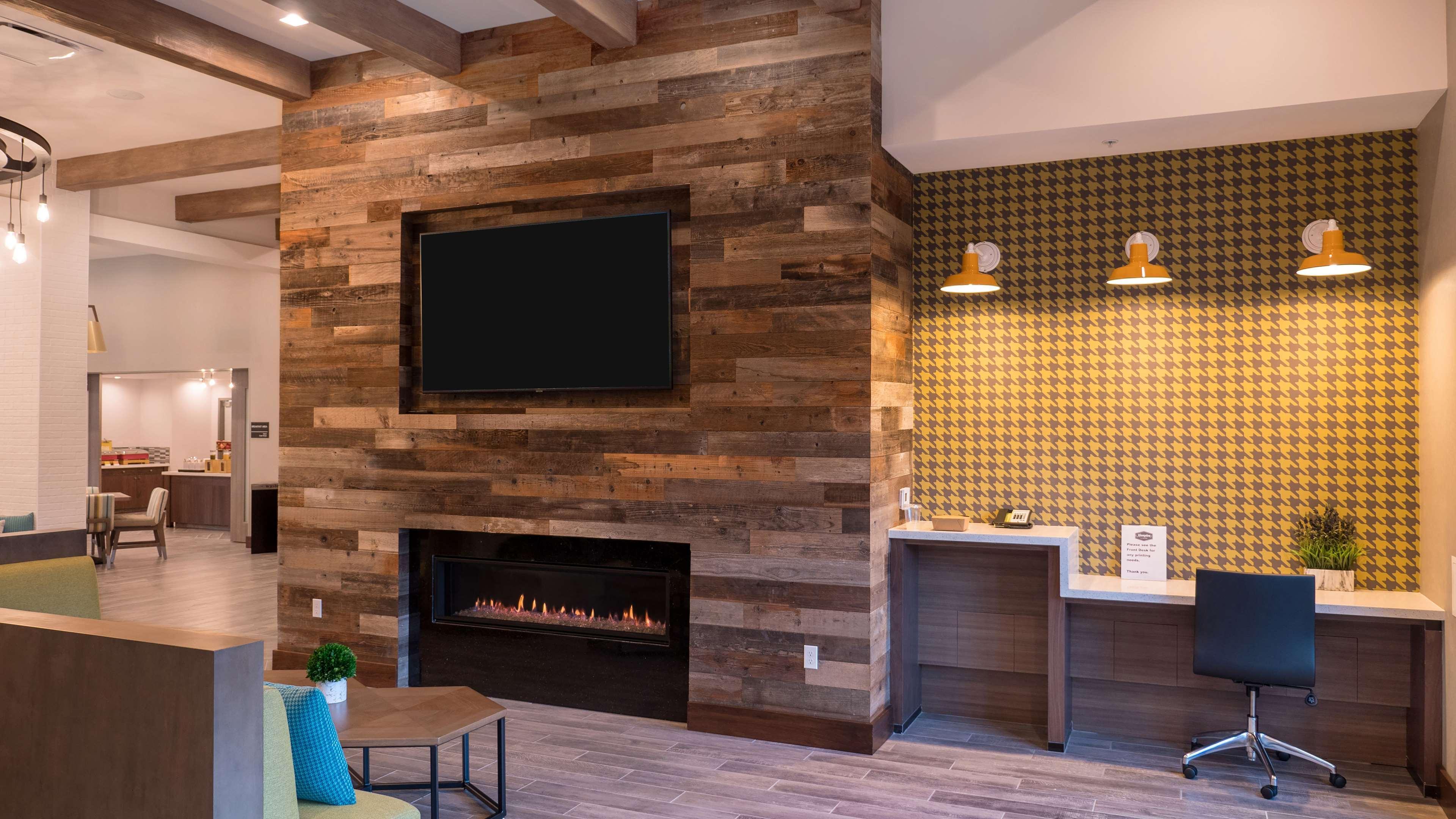 Hampton Inn Riverside Downtown Ngoại thất bức ảnh