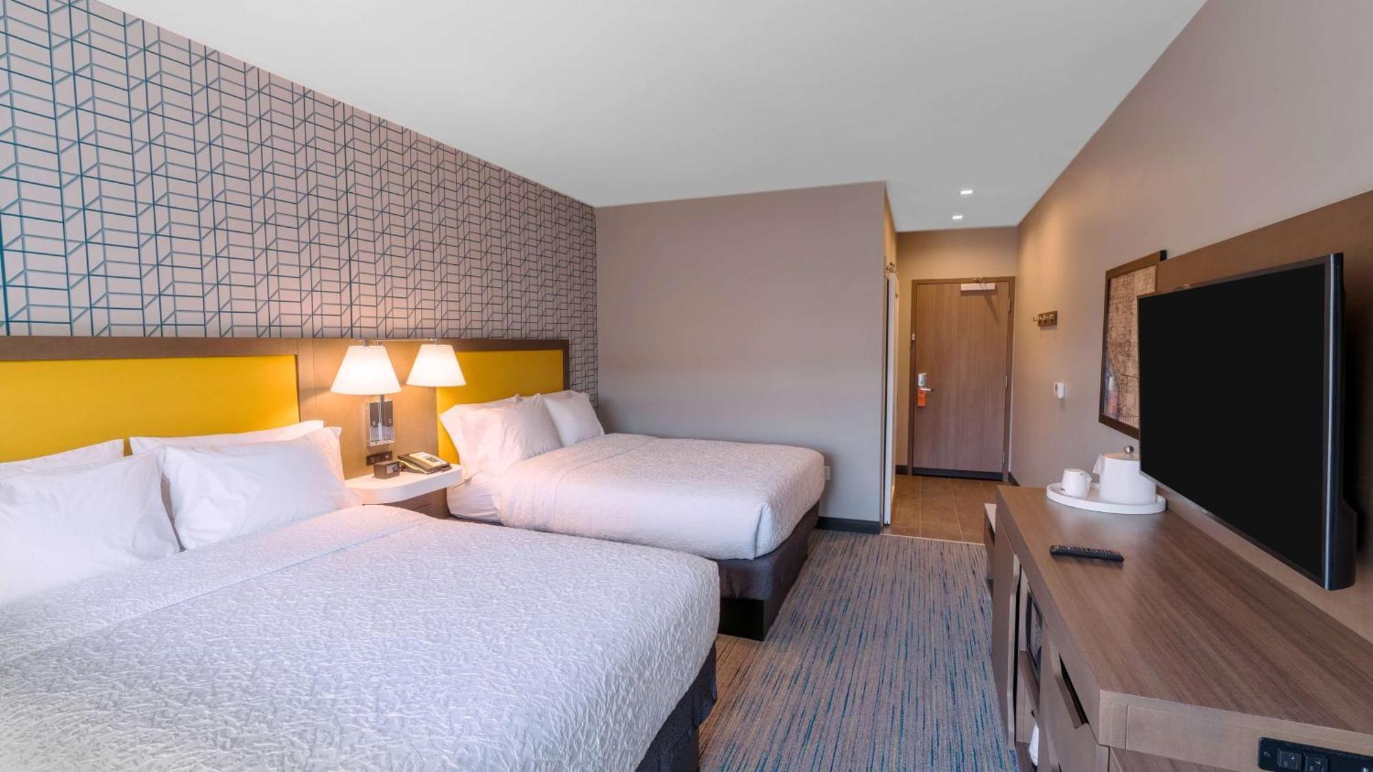 Hampton Inn Riverside Downtown Ngoại thất bức ảnh