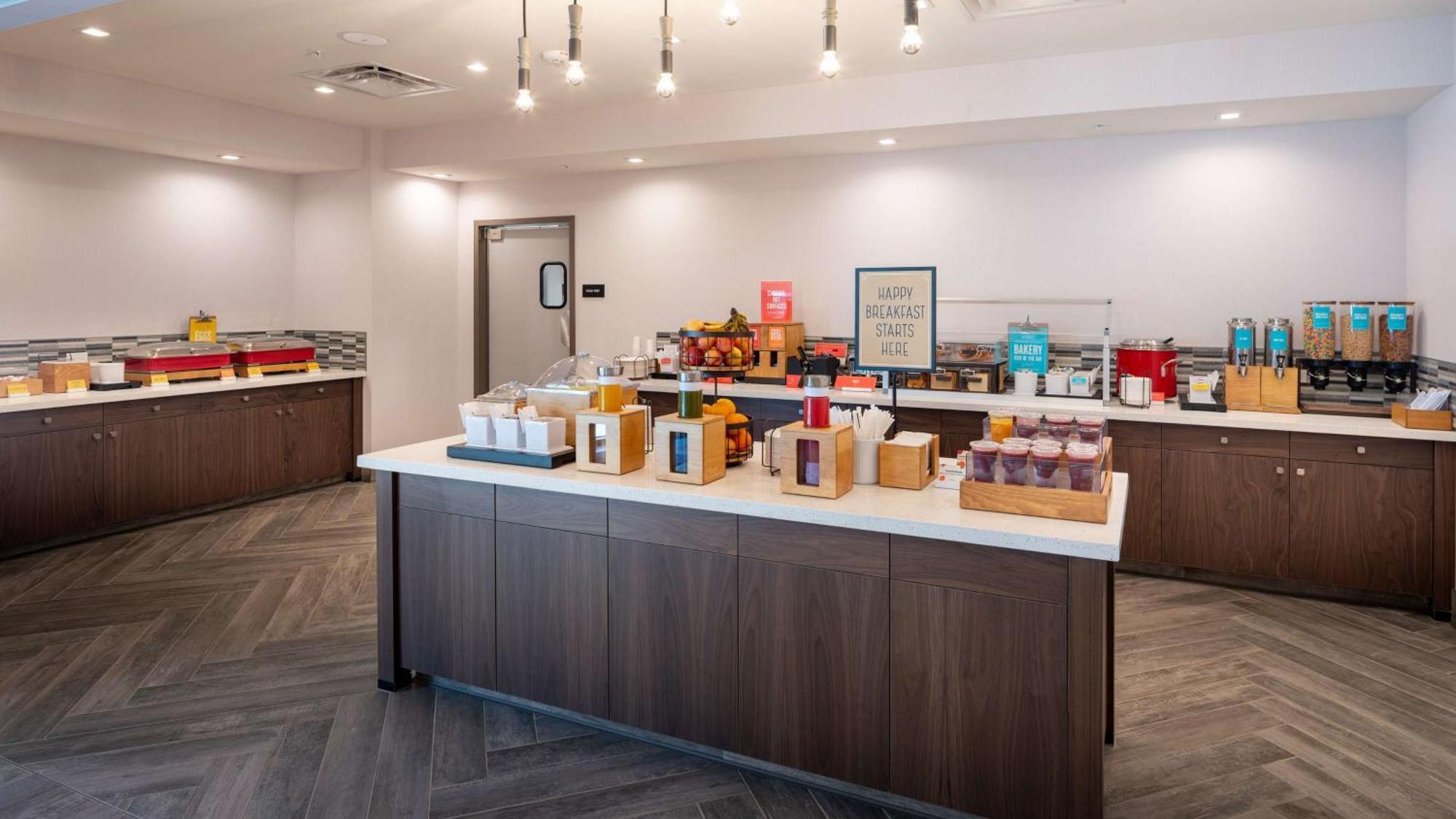 Hampton Inn Riverside Downtown Ngoại thất bức ảnh